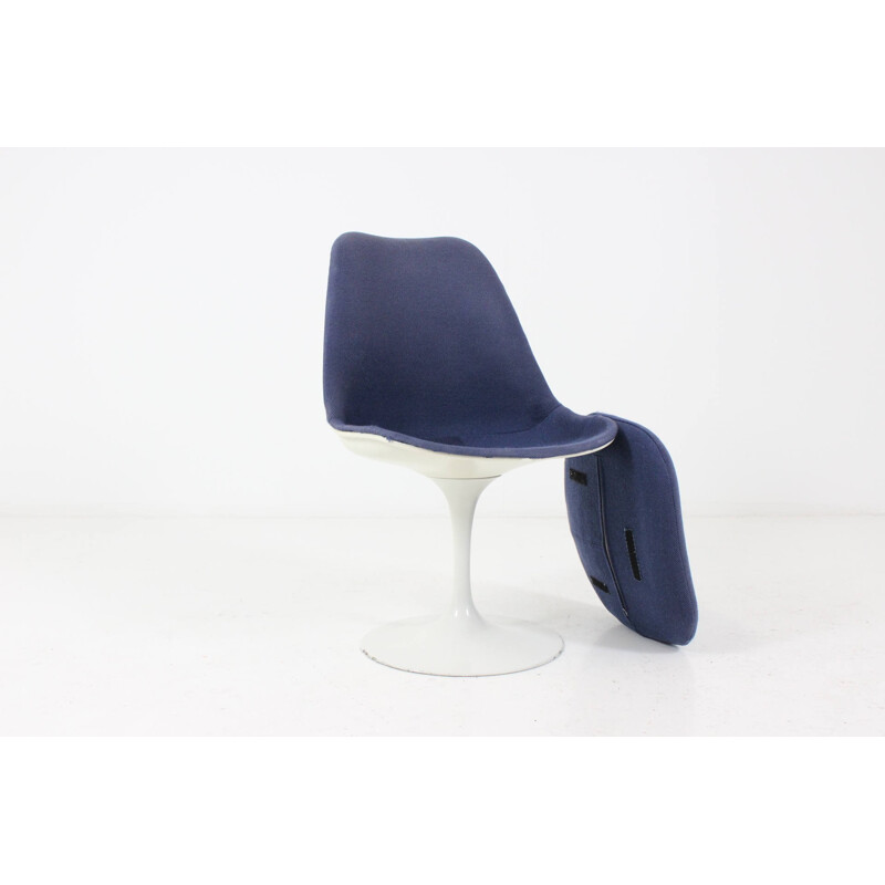 Knoll "tulip" chair in blue, Eero SAARINEN - 1960s