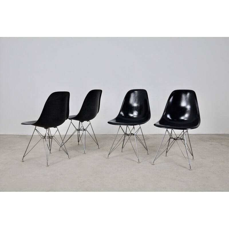 Sedia vintage in fibra di vetro Dsr di Charles e Ray Eames per Herman Miller, 1970