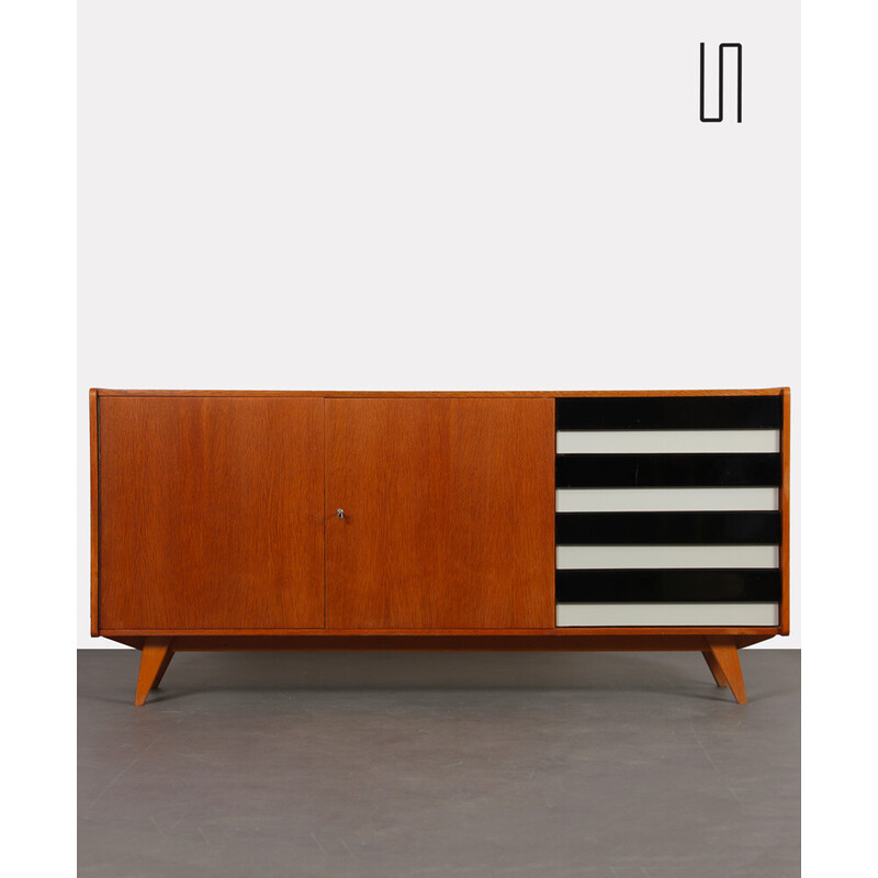 Credenza vintage in rovere modello U-460 di Jiri Jiroutek per Interier Praha, 1960