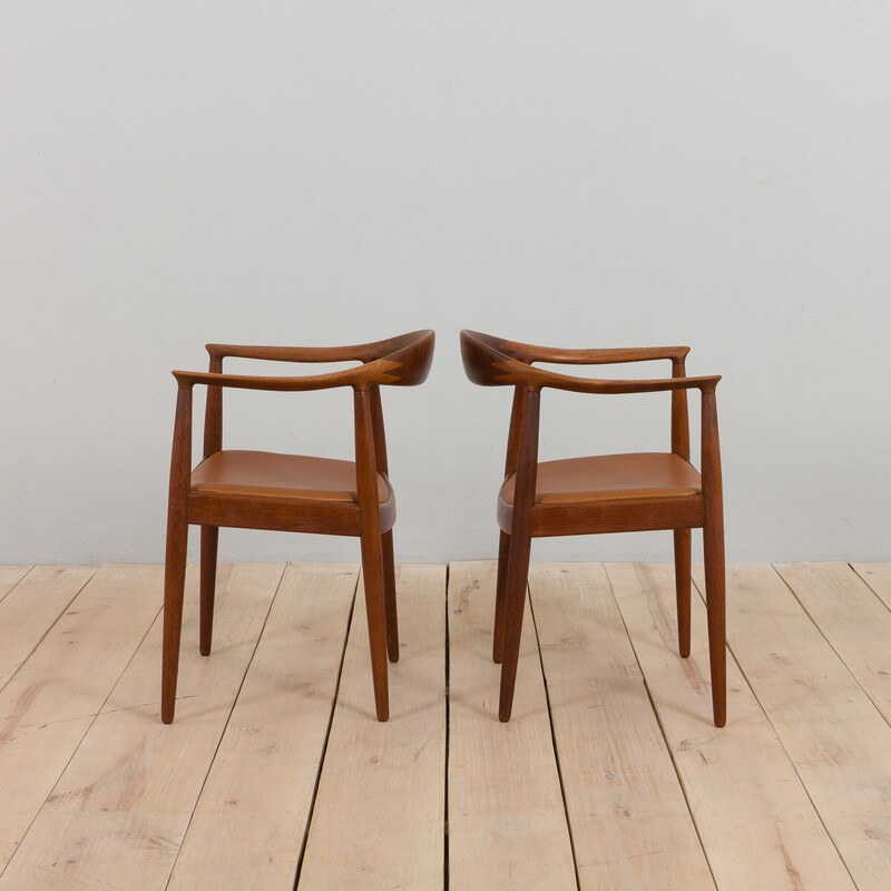 Coppia di poltrone vintage modello 503 in teak e pelle di Hans Wegner per Johannes Hansen, anni '60