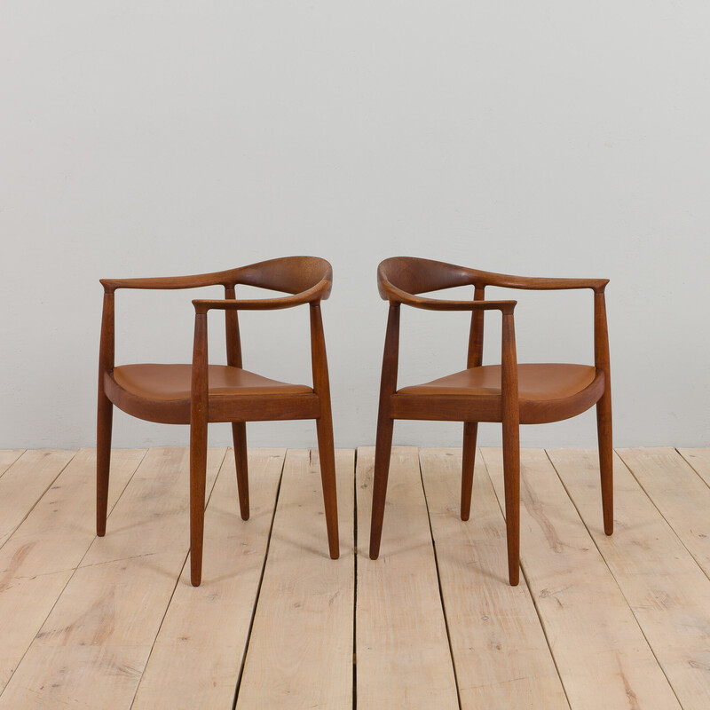 Coppia di poltrone vintage modello 503 in teak e pelle di Hans Wegner per Johannes Hansen, anni '60