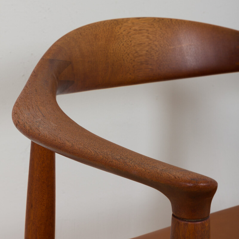 Coppia di poltrone vintage modello 503 in teak e pelle di Hans Wegner per Johannes Hansen, anni '60