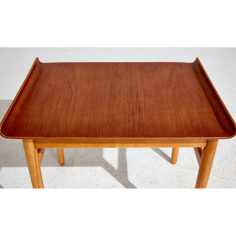 Vintage model Fh1937 coffee table by Hans J. Wegner for Fritz Hansen, 1940s