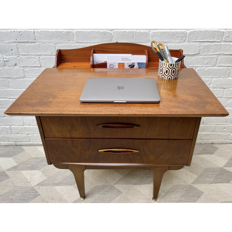 Bureau vintage en bois avec 3 tiroirs, 1960