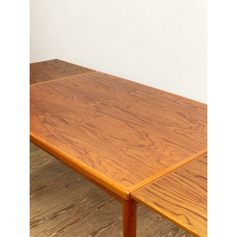 Mid-century Danish round teak extendable dining table by Grete Jalk for Glostrup, 1960s