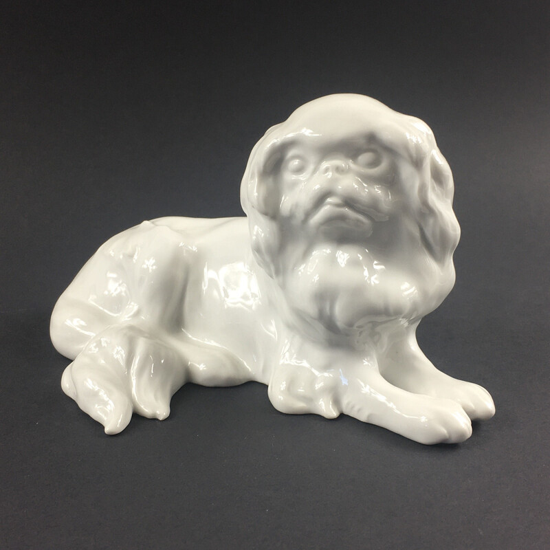 Figurine de chien à menton vintage en porcelaine japonaise par Erich Hösel pour Meissen Porzellan, Allemagne 1950