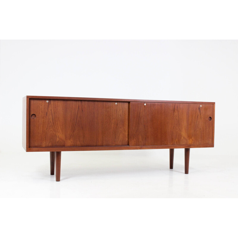 "Model RY26" low sideboard in teak, Hans J. WEGNER - 1960s