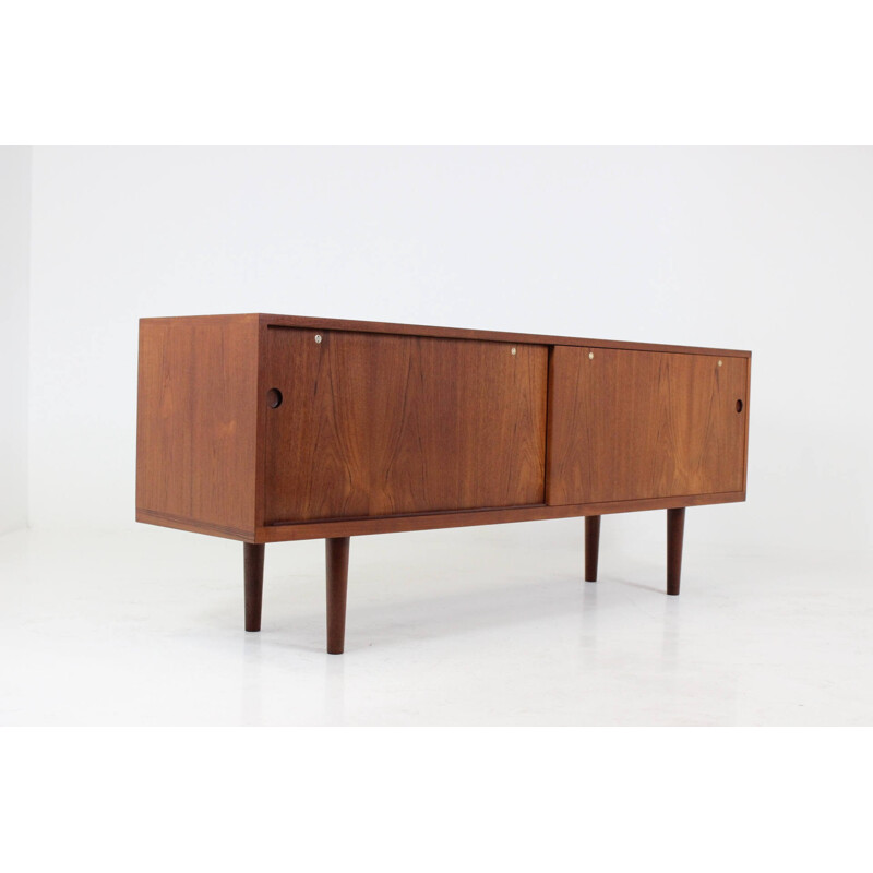 "Model RY26" low sideboard in teak, Hans J. WEGNER - 1960s