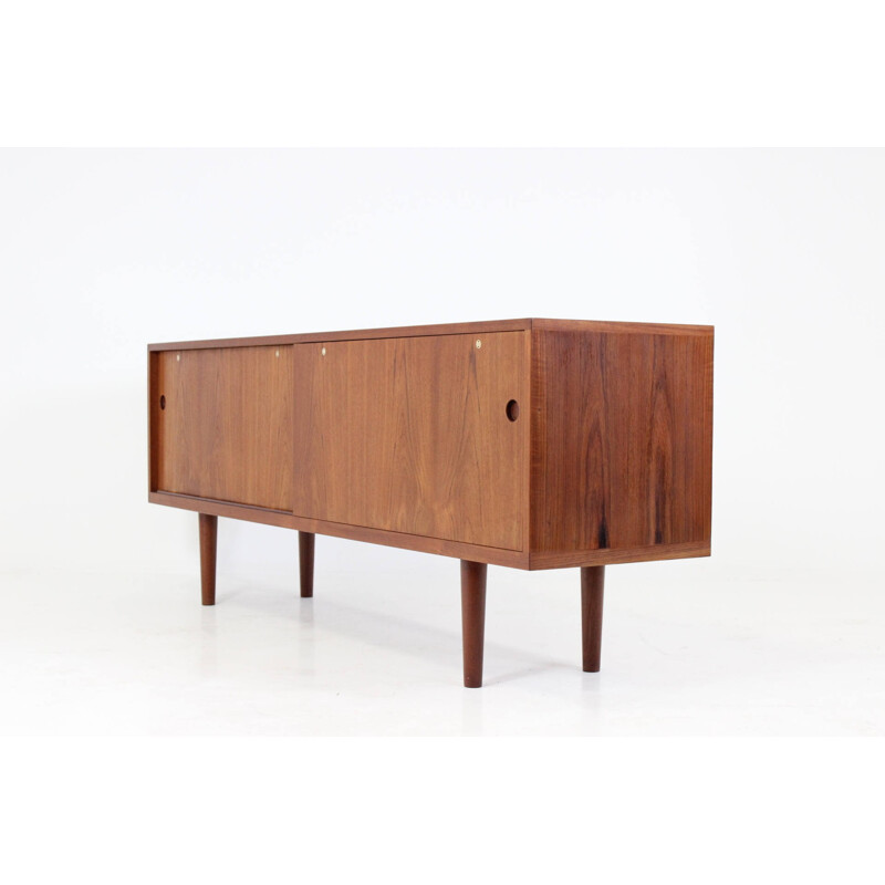 "Model RY26" low sideboard in teak, Hans J. WEGNER - 1960s