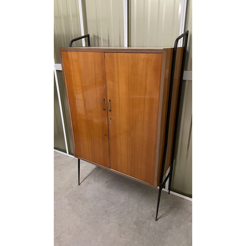 Vintage Italiaanse kast met metalen onderstel, 1960