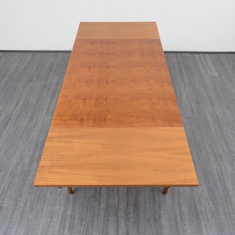 Extendible dining table in walnut veneer - 1960s 