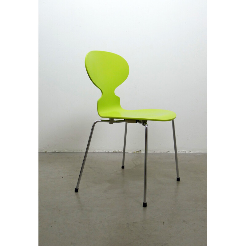 Chaise verte "Ant Chair 3101" Fritz Hansen, Arne JACOBSEN - 1990