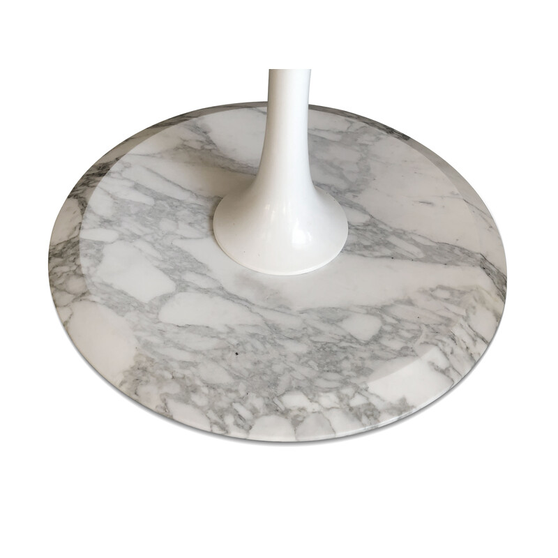 Mesa auxiliar vintage de mármol de Carrara de Eero Saarinen para Knoll International