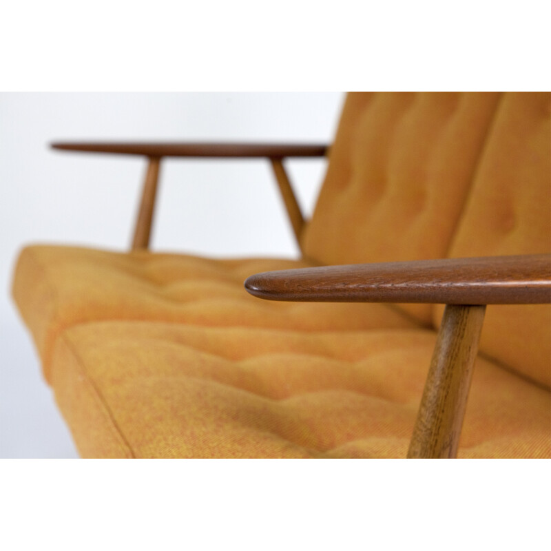 Orange "GE-240" cigar sofa, Hans J. WEGNER - 1950s