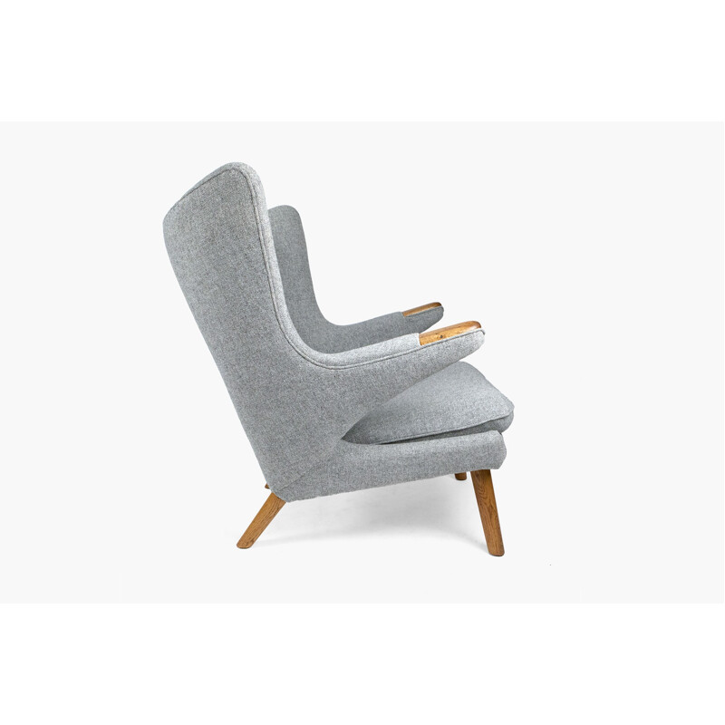 AP-19 "Papa Bear" armchair in grey, Hans J. WEGNER - 1950s