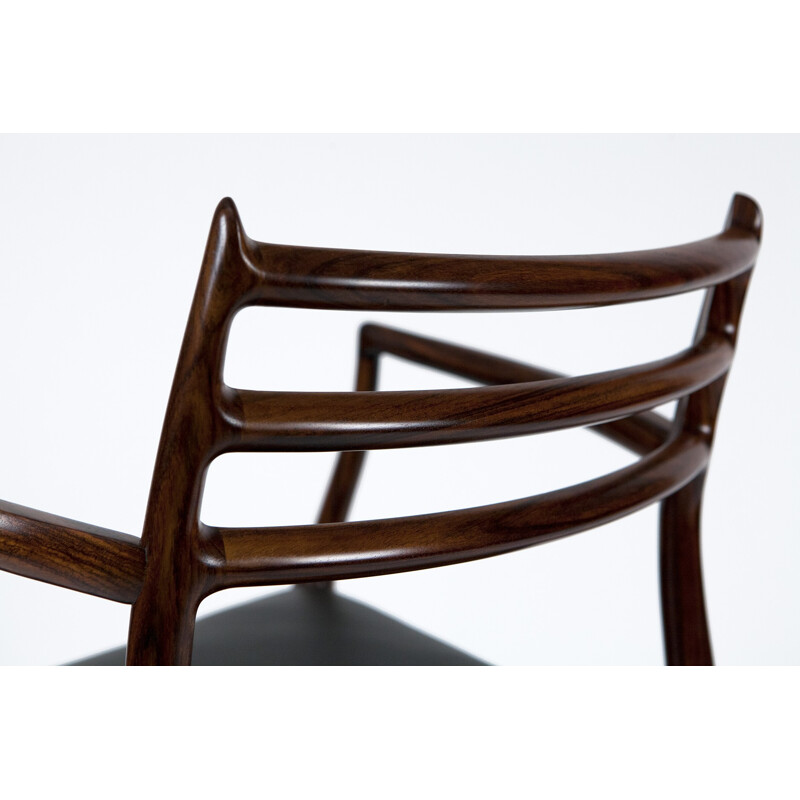 Pair of "Model 62" rosewood chairs, Niels MOLLER - 1960s