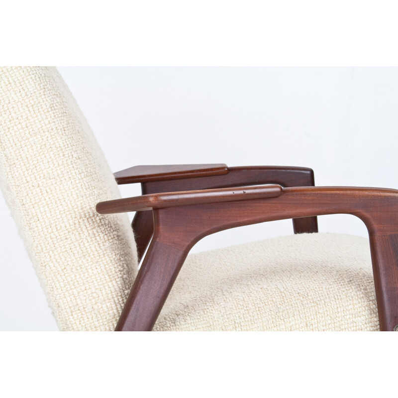 Pastoe "Ruster" lounge chair in teak and white fabric, Yngve EKSTROM - 1950s 