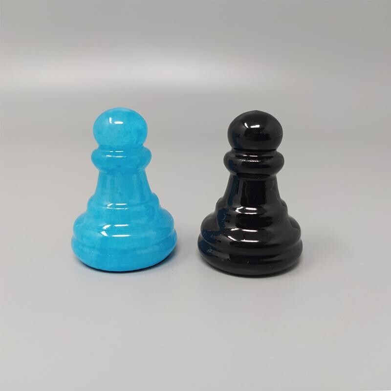 Vintage blauw en zwart handgemaakt albasten schaakspel uit Volterra, Italië 1970