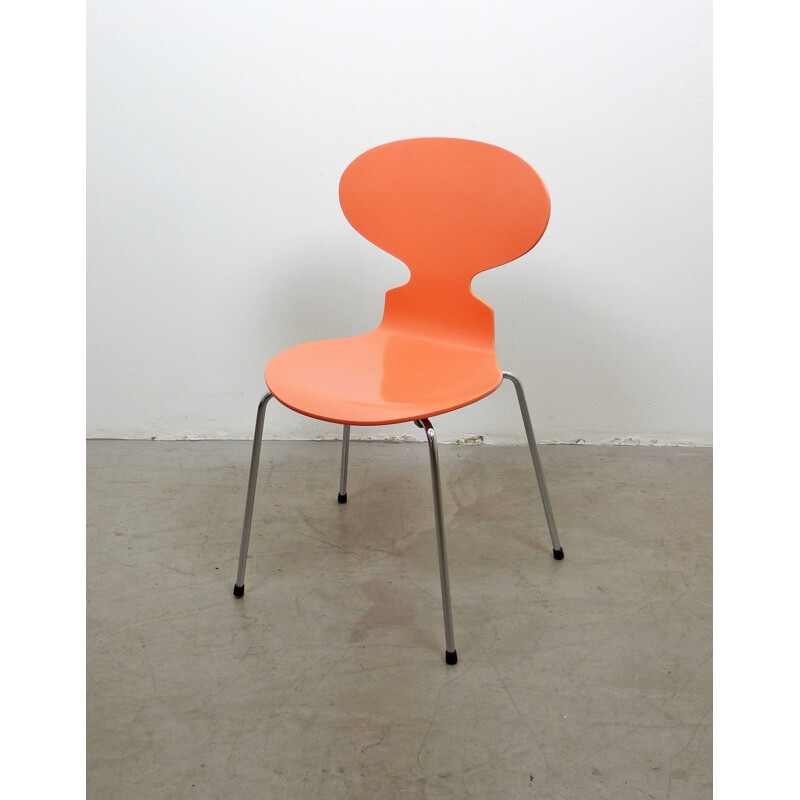 Fritz Hansen "Ant Chair 3101" peach colour, Arne JACOBSEN - 1990s