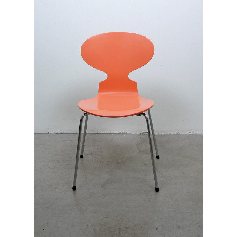 Fritz Hansen "Ant Chair 3101" peach colour, Arne JACOBSEN - 1990s