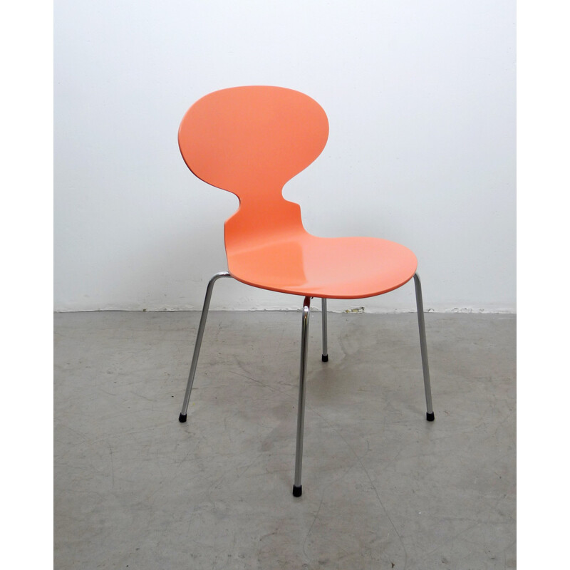 Fritz Hansen "Ant Chair 3101" peach colour, Arne JACOBSEN - 1990s