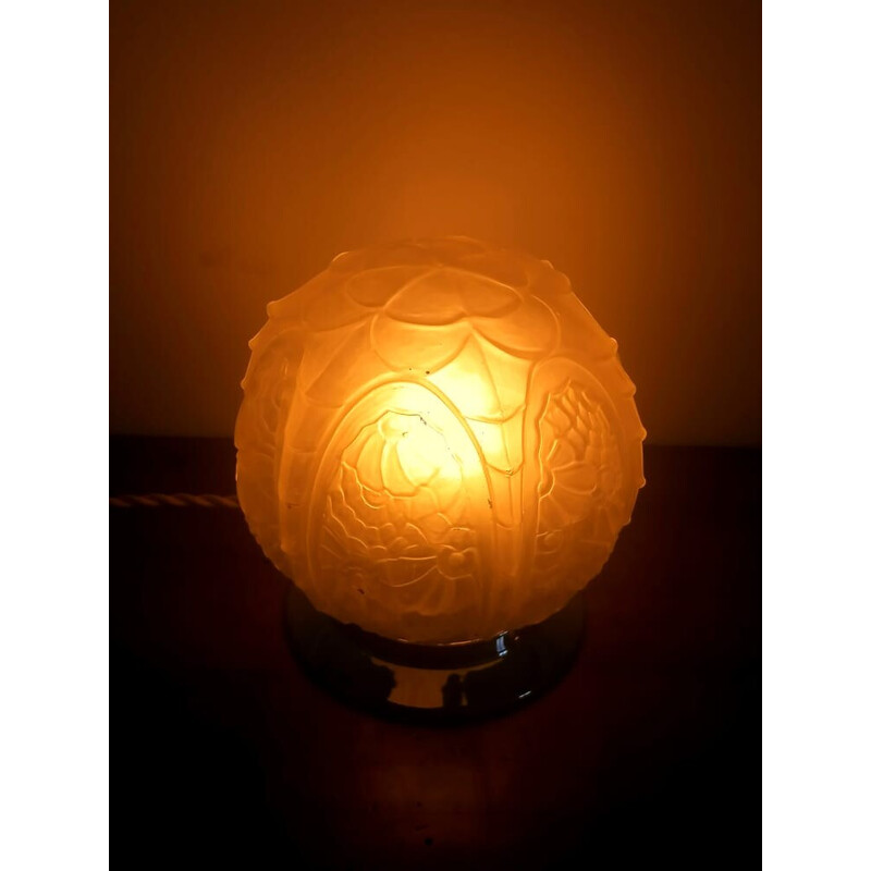 Vintage Art Deco globe lamp in molded glass, 1940