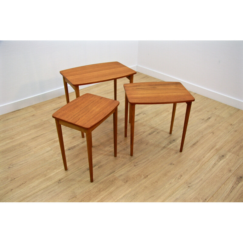 Set of 3 danish nesting tables in teak and oak - 1960s