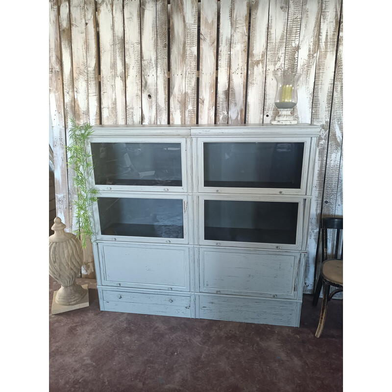 Removable vintage storage cabinet
