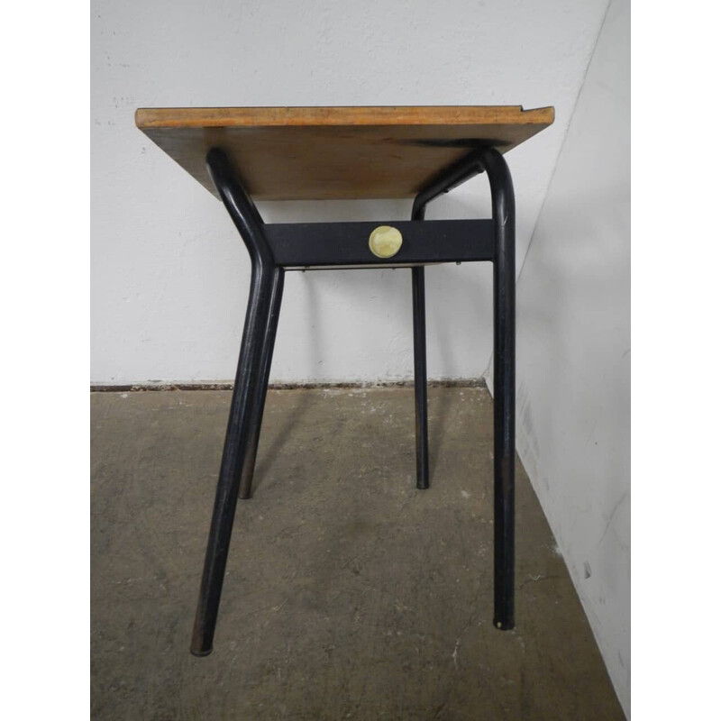 Bureau d'école vintage en bois de sapin et pieds en métal par Palini Brescia, Italie