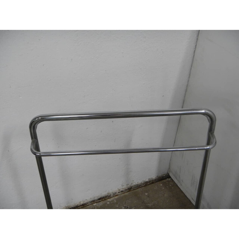 Vintage towels holder in chromed metal