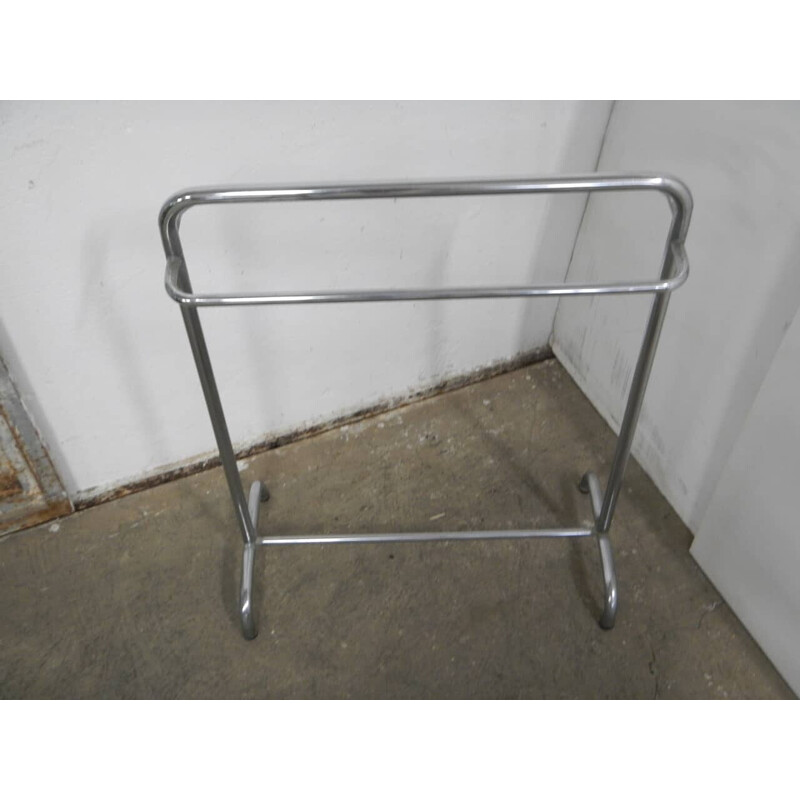 Vintage towels holder in chromed metal