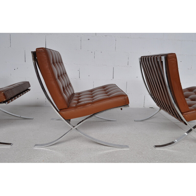 Suite of 3 "Barcelona" low chairs, Mies Van Der ROHE - 1970s