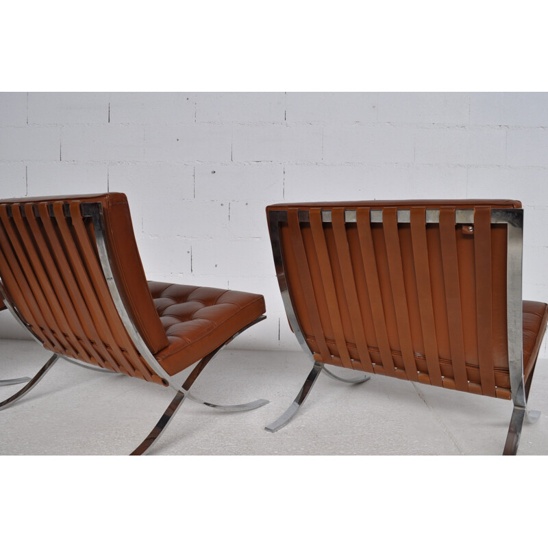 Suite of 3 "Barcelona" low chairs, Mies Van Der ROHE - 1970s