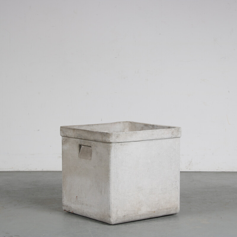 Mid century square cement planter by Willy Guhl, Switzerland 1960s
