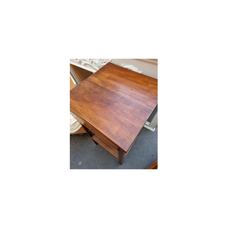 Table de chevet vintage en bois couleur de miel