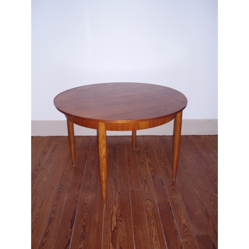 Extendible dining table in teak - 1960s