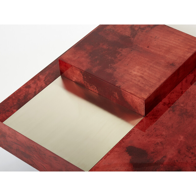 Mesa de centro vintage de pergamino rojo y acero con barra de Aldo Tura, Italia 1960