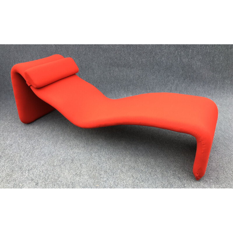 Airborne red "Djinn" lounger, Olivier MOURGUE - 1960s