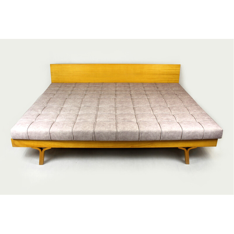 Sofá cama vintage de Ludvik Volak para Holesov, 1960