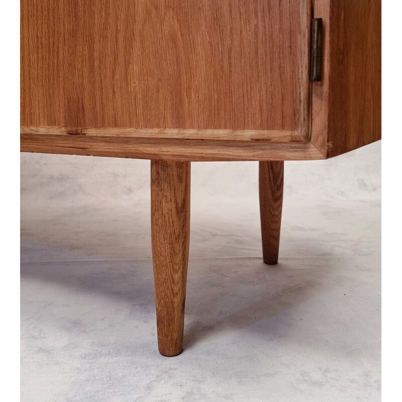 Credenza scandinava d'epoca in rovere di Carlo Jensen per Hundevad and Co, 1960