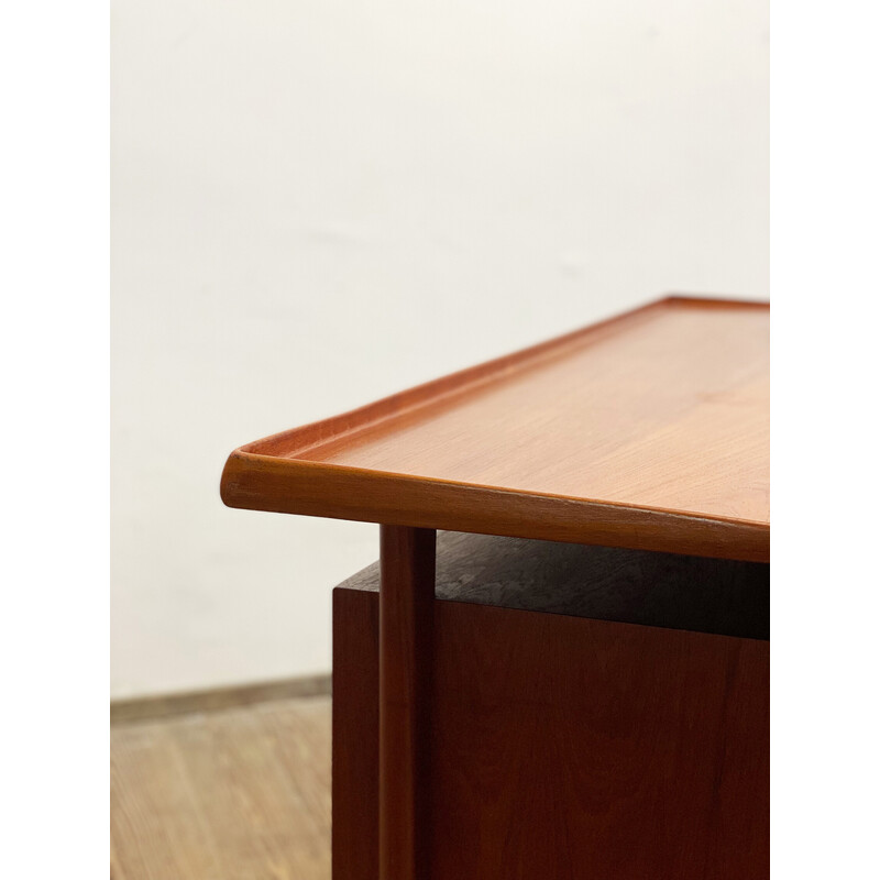 Mid-century teak Danish desk by Peter Løvig Nielsen for Hedensted, 1960s