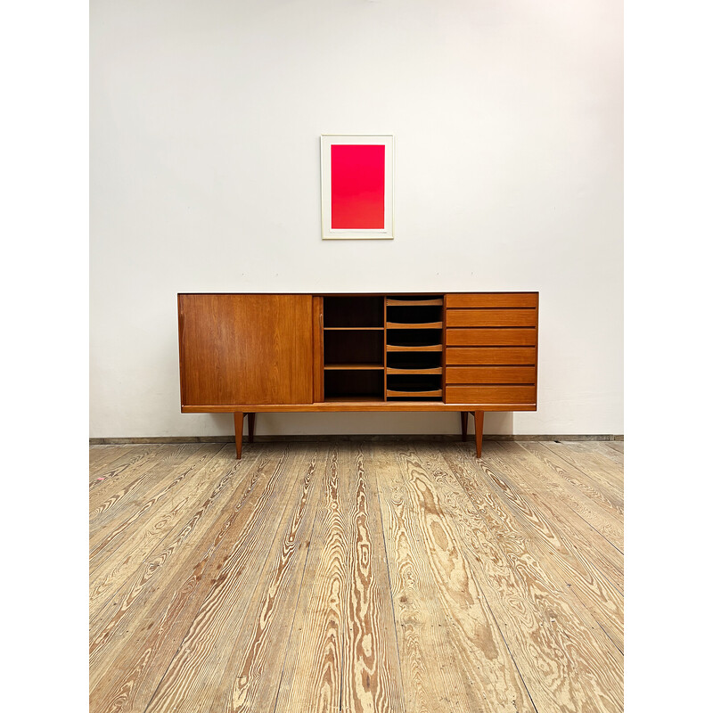 Scandinavian mid century teak sideboard by Henry Rosengren Hansen for Møbelindustri, Danemark 1950