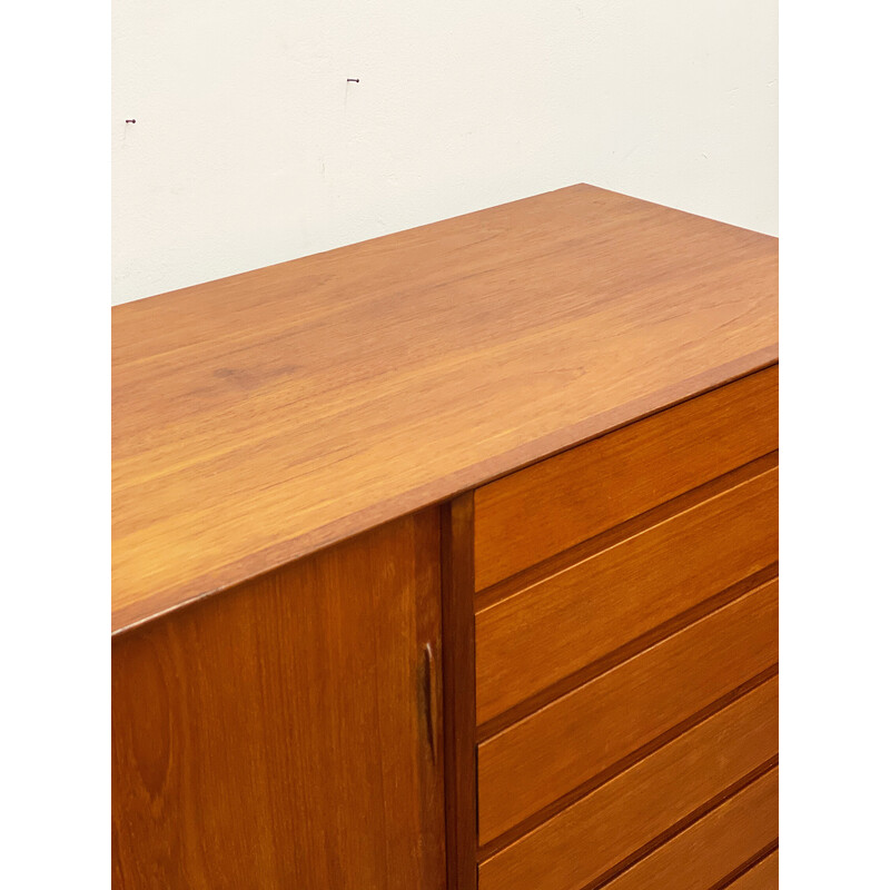 Credenza scandinava vintage in teak di Henry Rosengren Hansen per Møbelindustri, Danimarca 1950