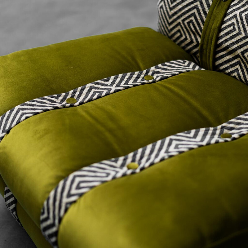 Sillón vintage de terciopelo verde y algodón antimanchas, 1970