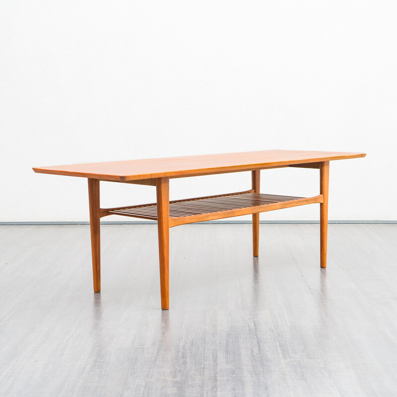 Tavolino vintage scandinavo in teak con portagiornali, 1960