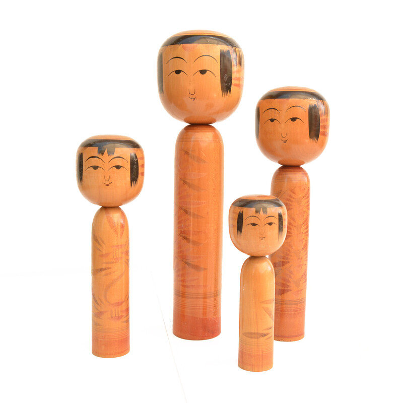 Set von 4 Vintage Kokeshi Puppen aus Holz, Japan 1960