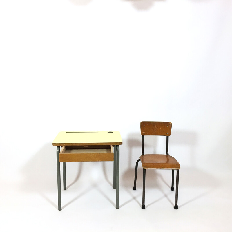 Set of yellow formica desk with its chair - 1960s