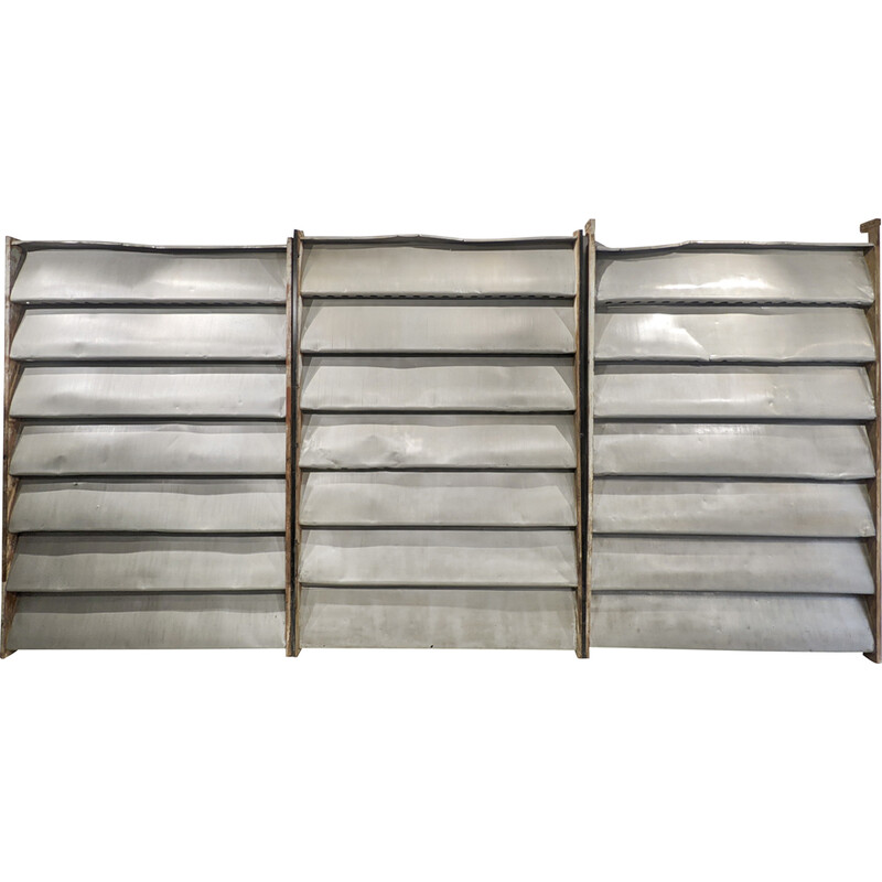 Ensemble de 3 panneaux de façade vintage en tôle d'aluminium par Jean Prouvé, 1950