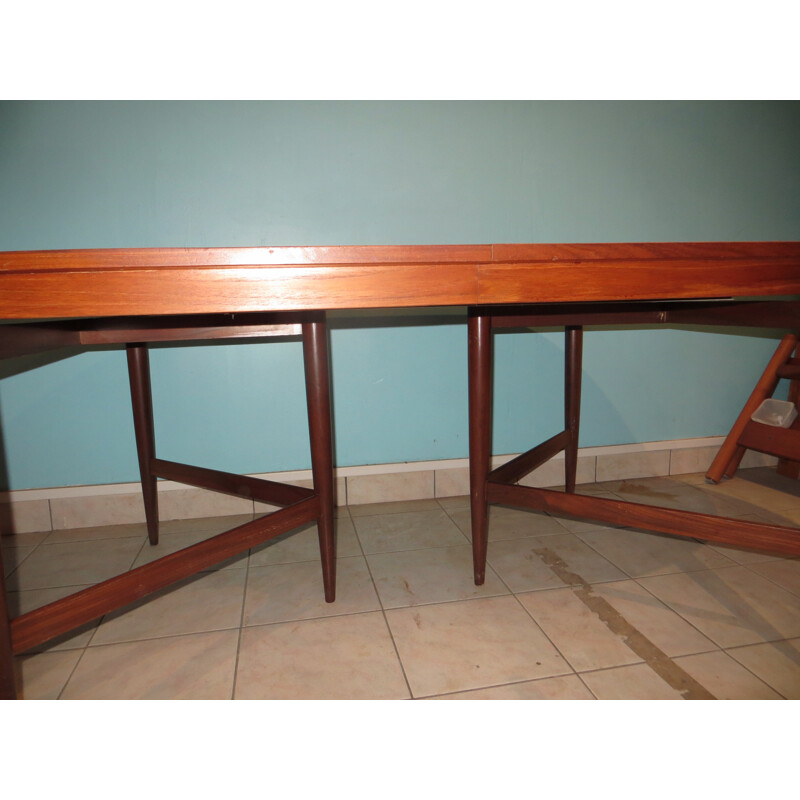 V.Form oval teak table, Oswald VERMAECKE - 1960s