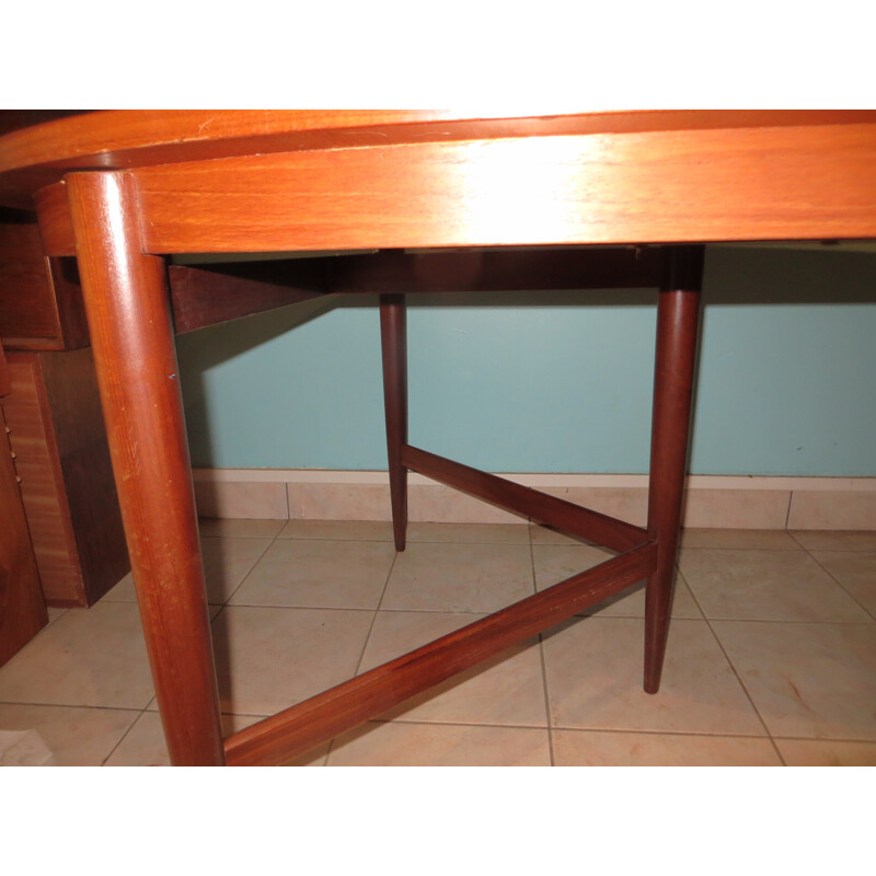 V.Form oval teak table, Oswald VERMAECKE - 1960s